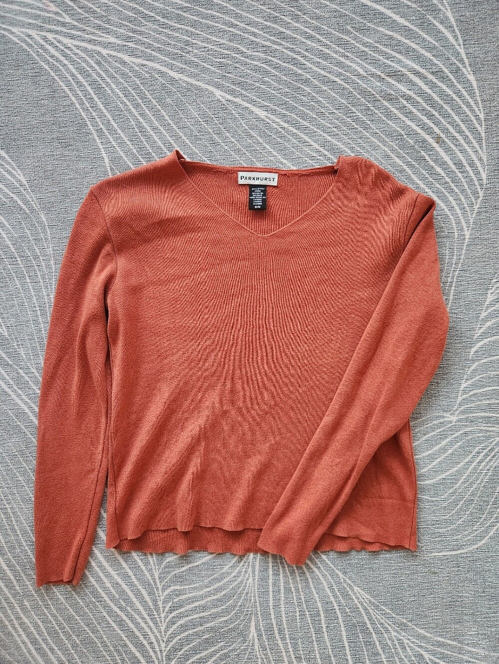 Parkhurst Women's Rust-Orange V-Neck Sweater